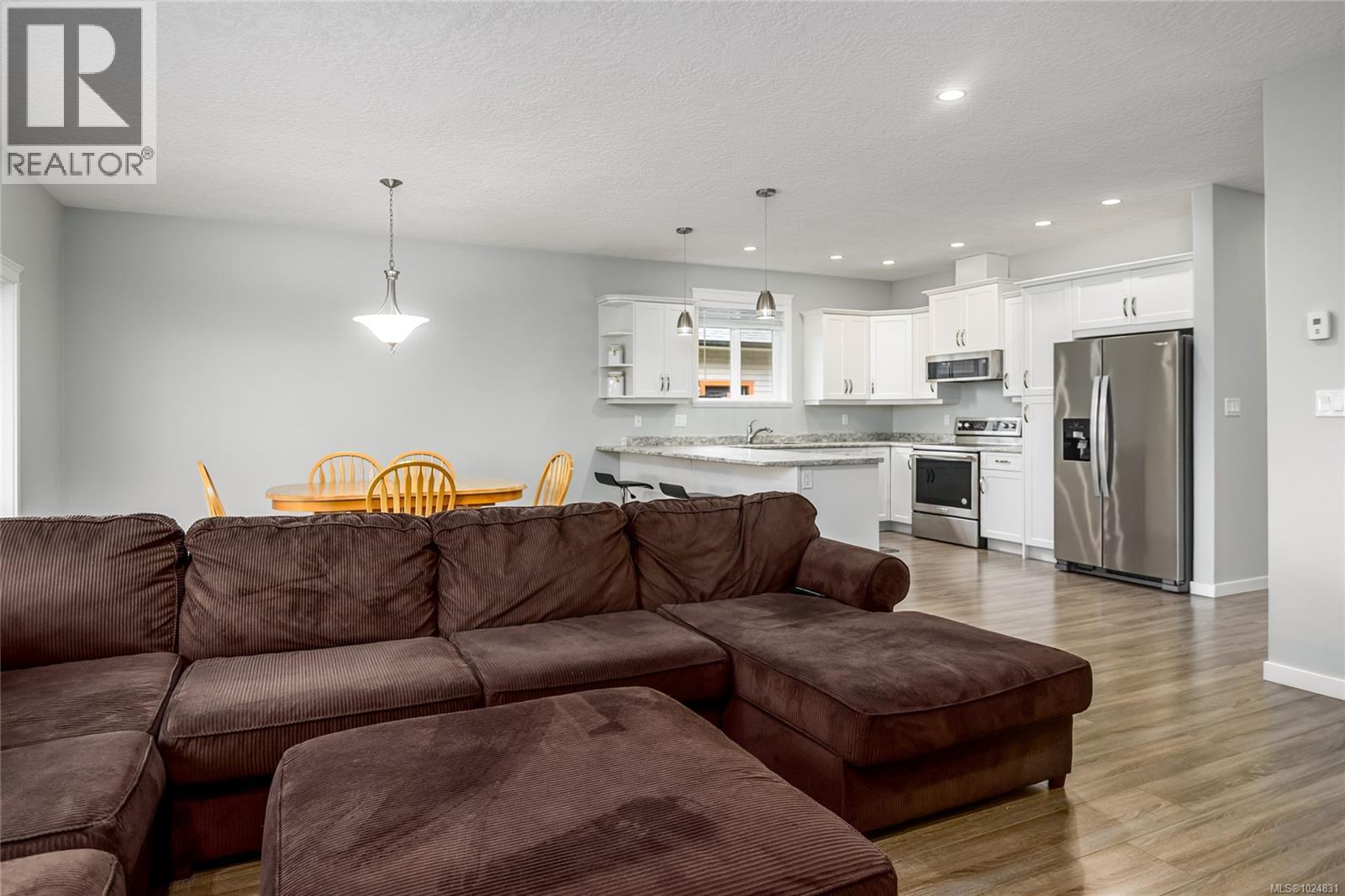 3336 Bolton St, Cumberland, British Columbia  V0R 1S0 - Photo 23 - 1024831