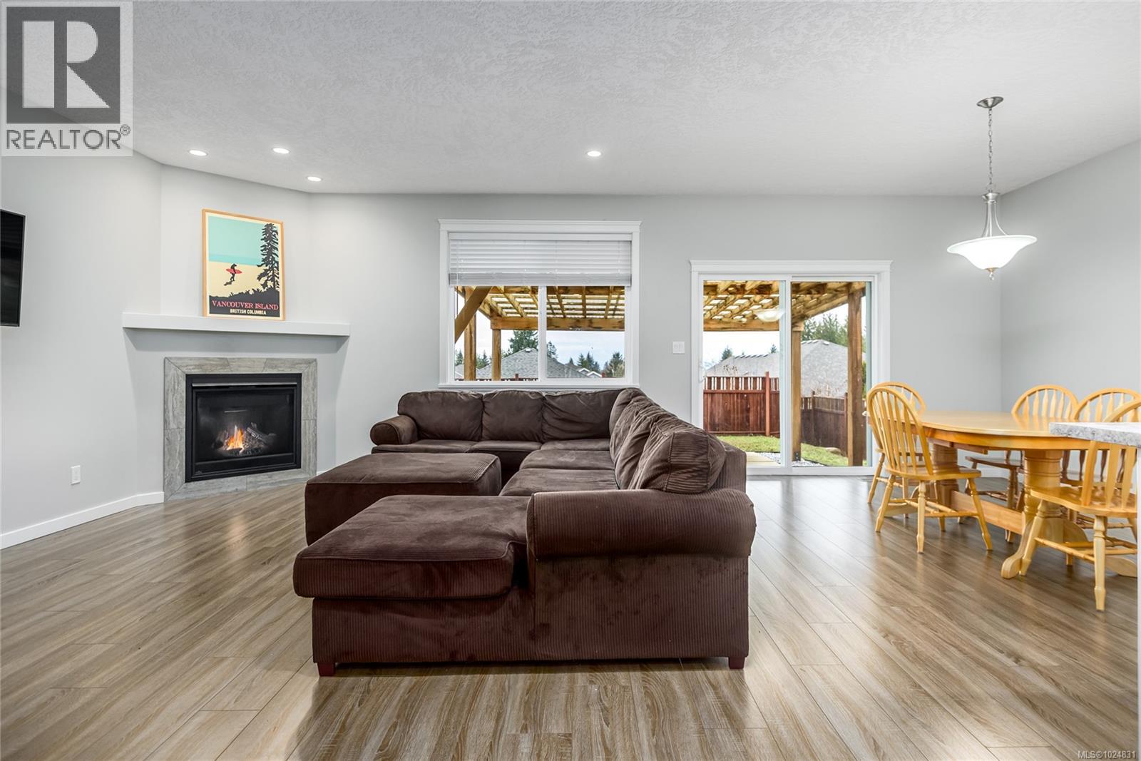 3336 Bolton St, Cumberland, British Columbia  V0R 1S0 - Photo 7 - 1024831