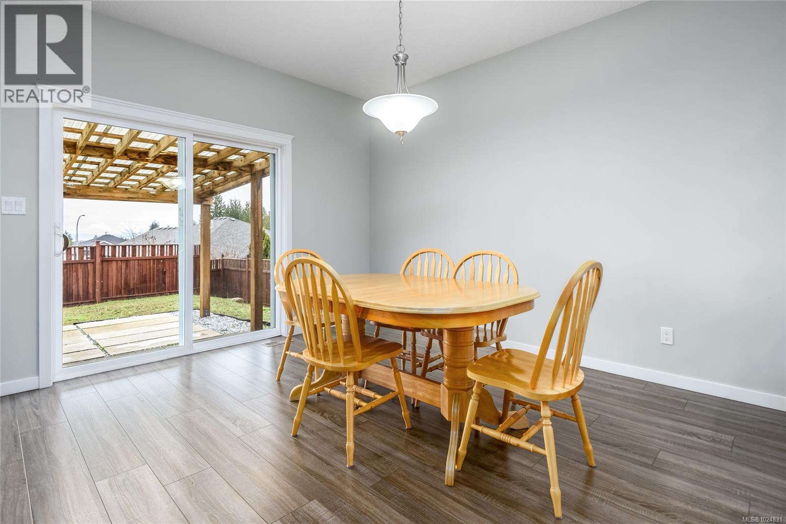 3336 Bolton St, Cumberland, British Columbia  V0R 1S0 - Photo 6 - 1024831