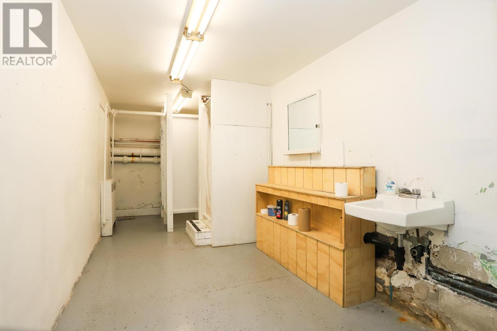 126 Queen St E # 5, Sault Ste. Marie, Ontario  P6A 1Y5 - Photo 9 - SM260101