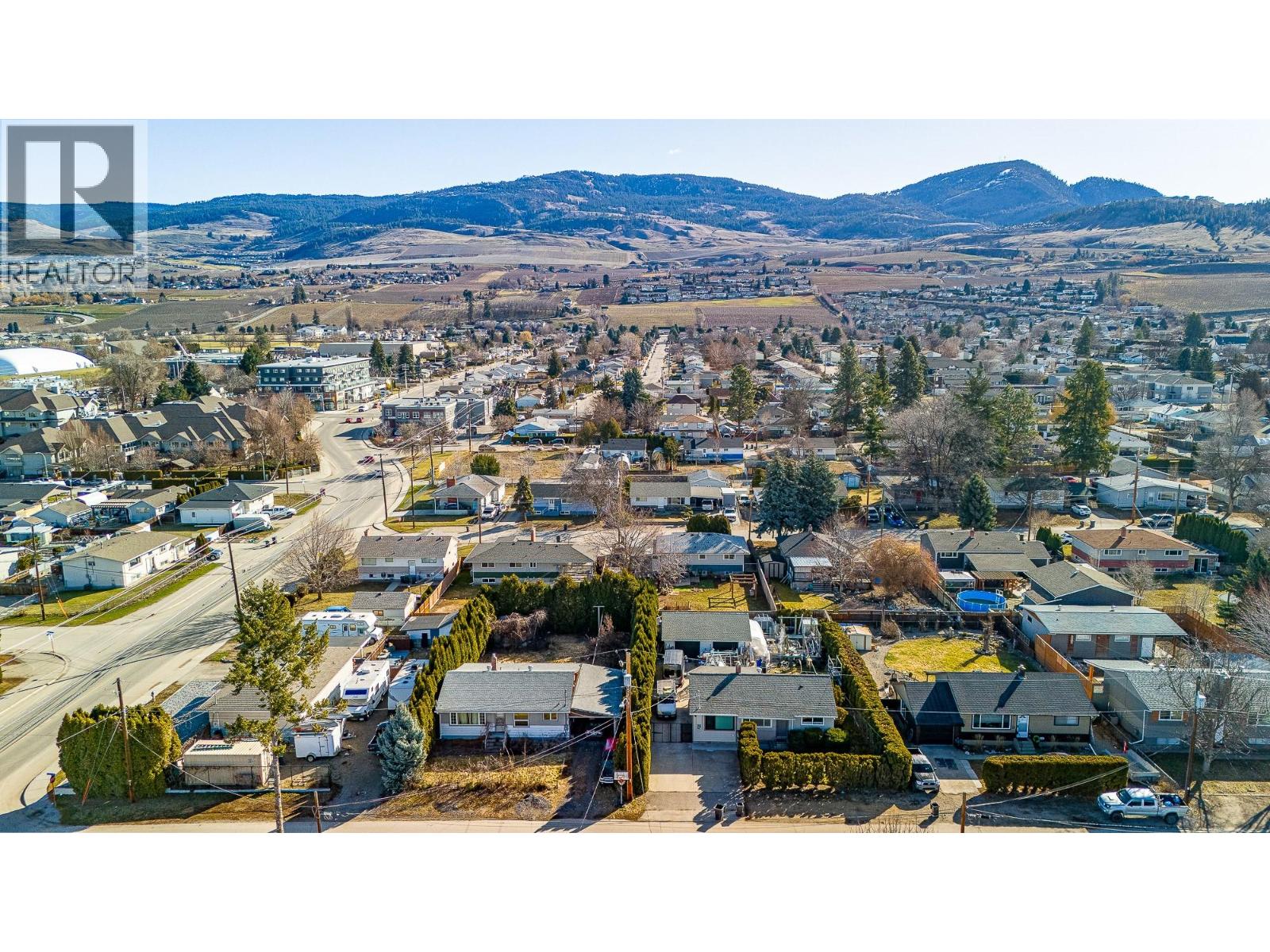525 McDonald Road, Kelowna, British Columbia