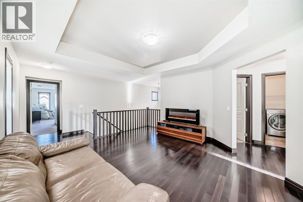 201 Sherwood Heights Nw, Calgary, Alberta  T3R 0L4 - Photo 28 - A2282059