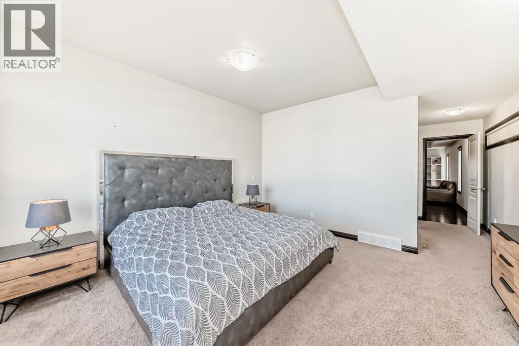 201 Sherwood Heights Nw, Calgary, Alberta  T3R 0L4 - Photo 18 - A2282059