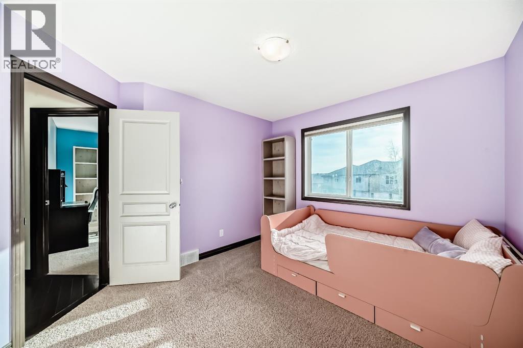 201 Sherwood Heights Nw, Calgary, Alberta  T3R 0L4 - Photo 22 - A2282059