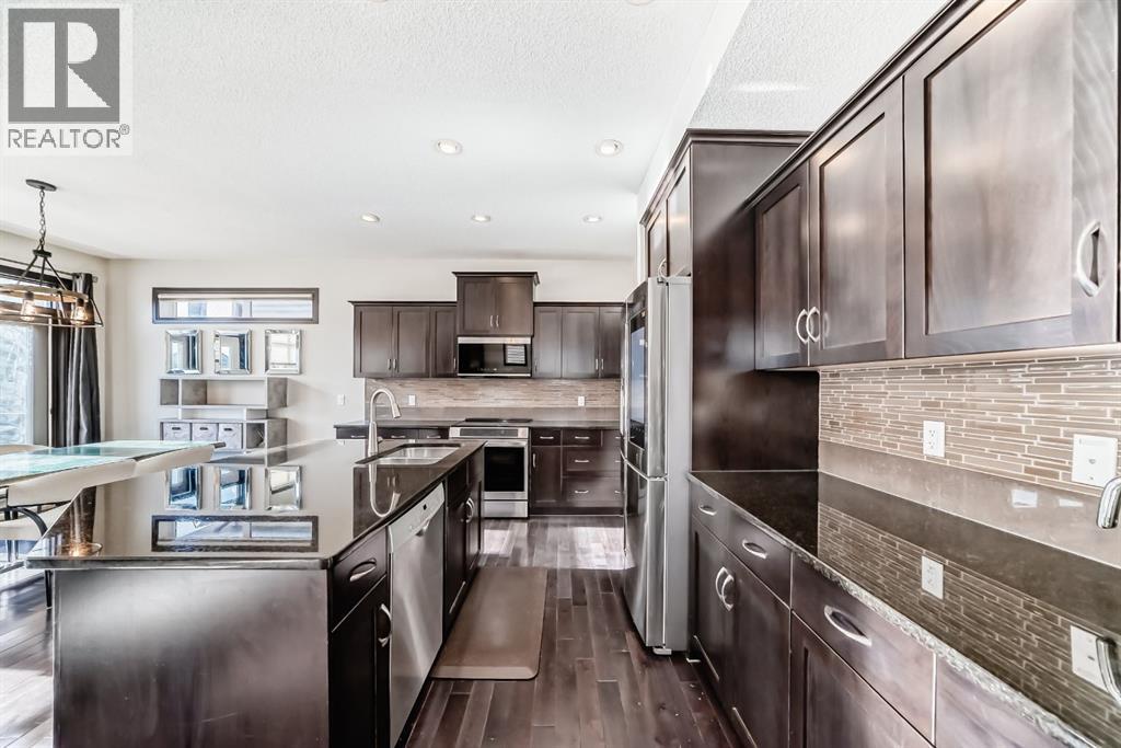 201 Sherwood Heights Nw, Calgary, Alberta  T3R 0L4 - Photo 7 - A2282059