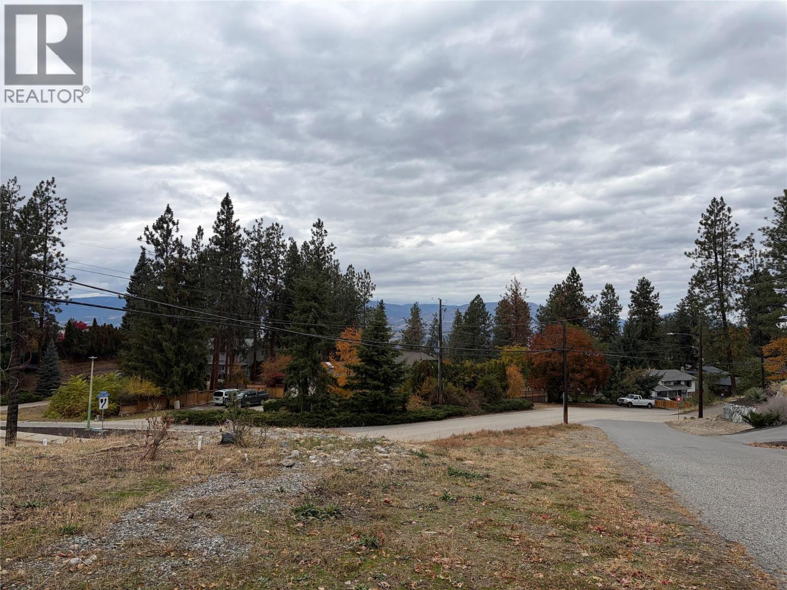 485 Sheila Crescent, Kelowna, British Columbia