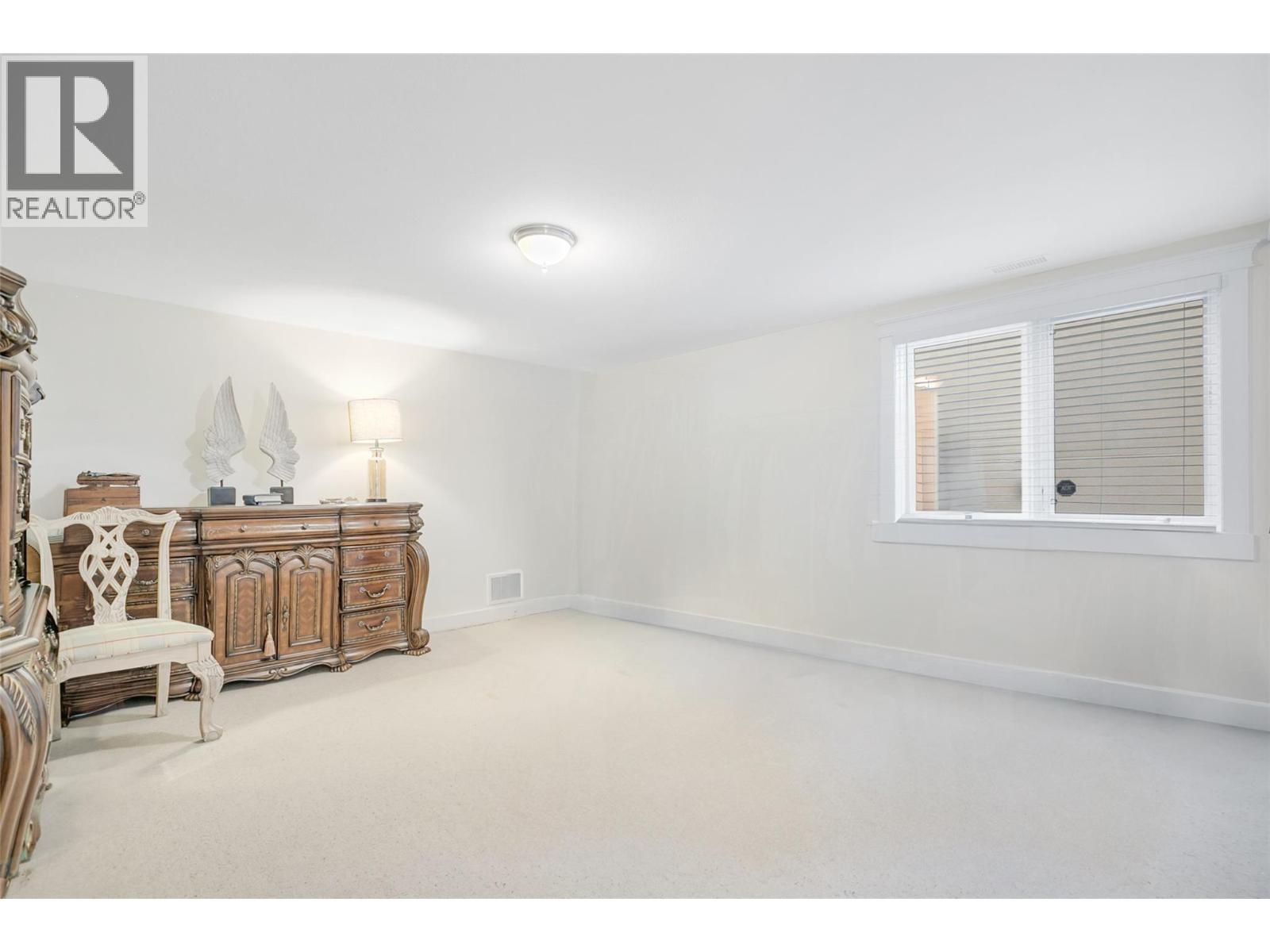 1981 Capistrano Drive, Kelowna, British Columbia  V1V 2N1 - Photo 43 - 10371735