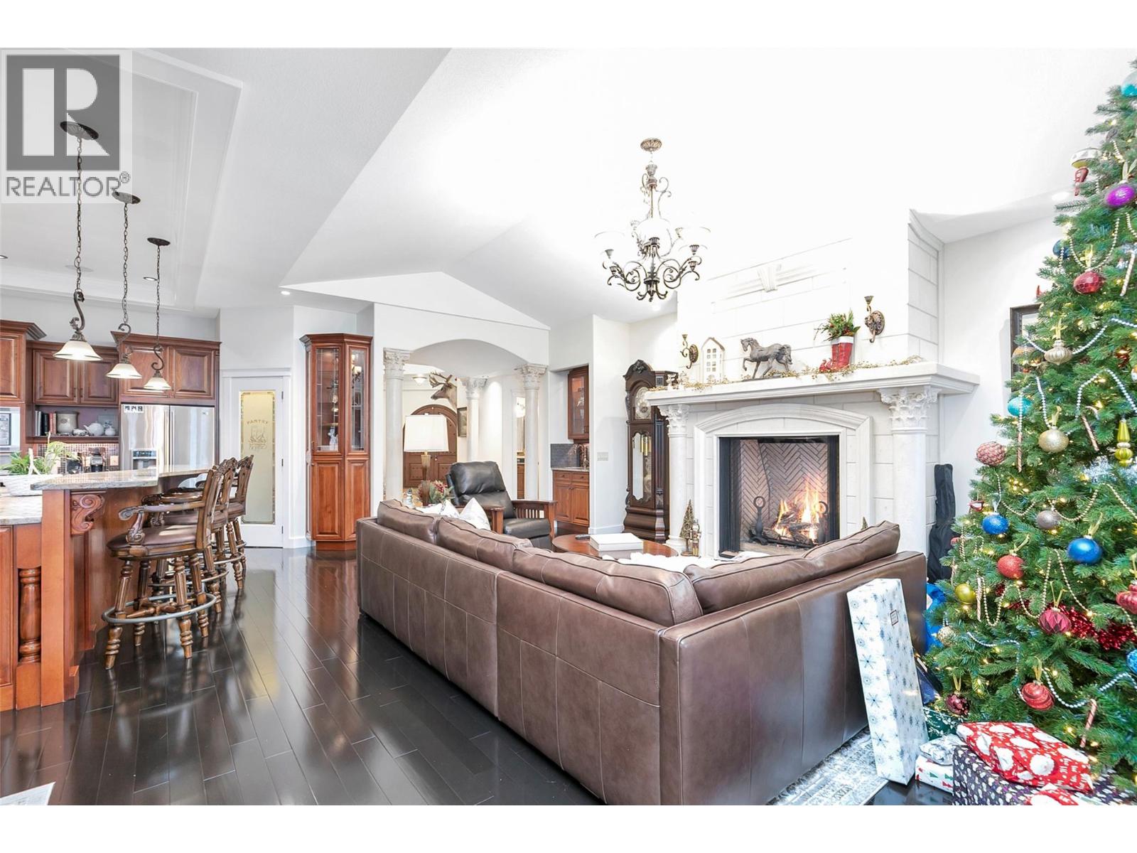 1981 Capistrano Drive, Kelowna, British Columbia  V1V 2N1 - Photo 5 - 10371735