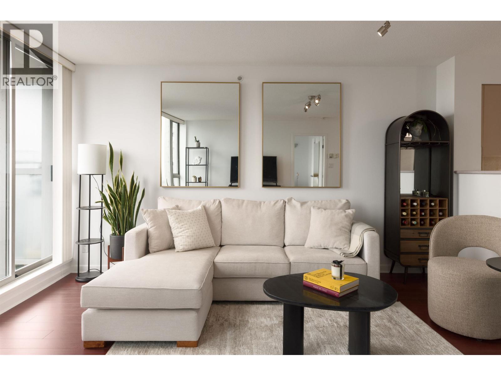 1207 1277 Nelson Street, Vancouver, British Columbia  V6E 4M8 - Photo 1 - R3086588