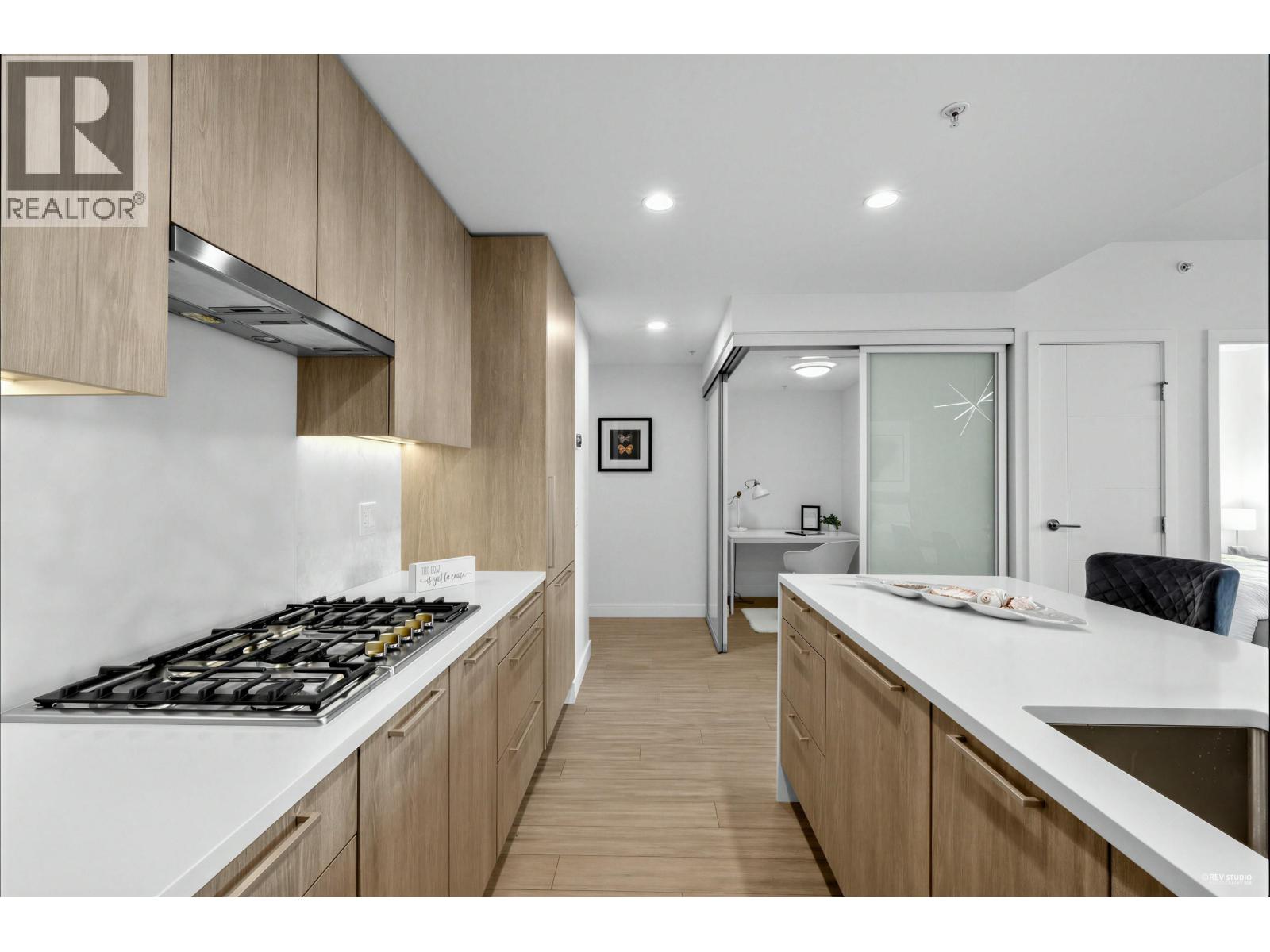 1203 6398 Silver Avenue, Burnaby, British Columbia  V5H 0K7 - Photo 14 - R3086592