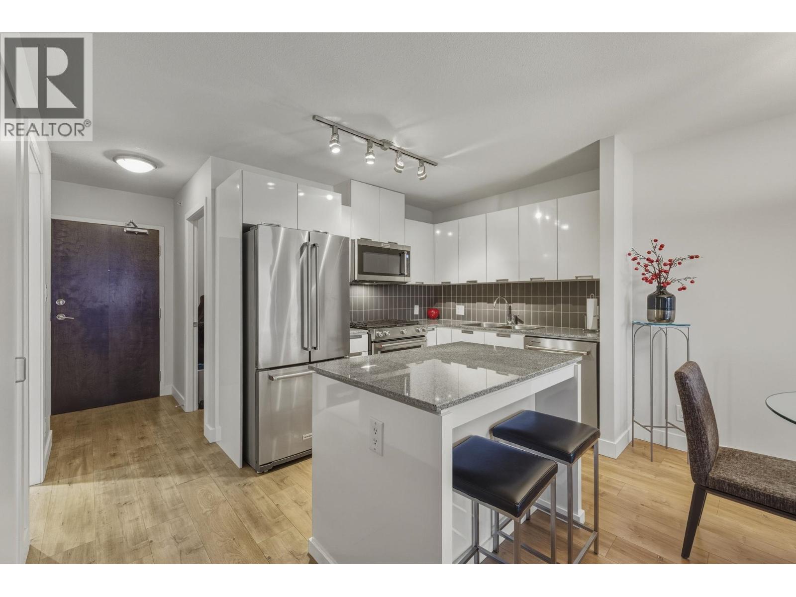 1102 151 W 2nd Street, North Vancouver, British Columbia  V7M 3P1 - Photo 5 - R3086609