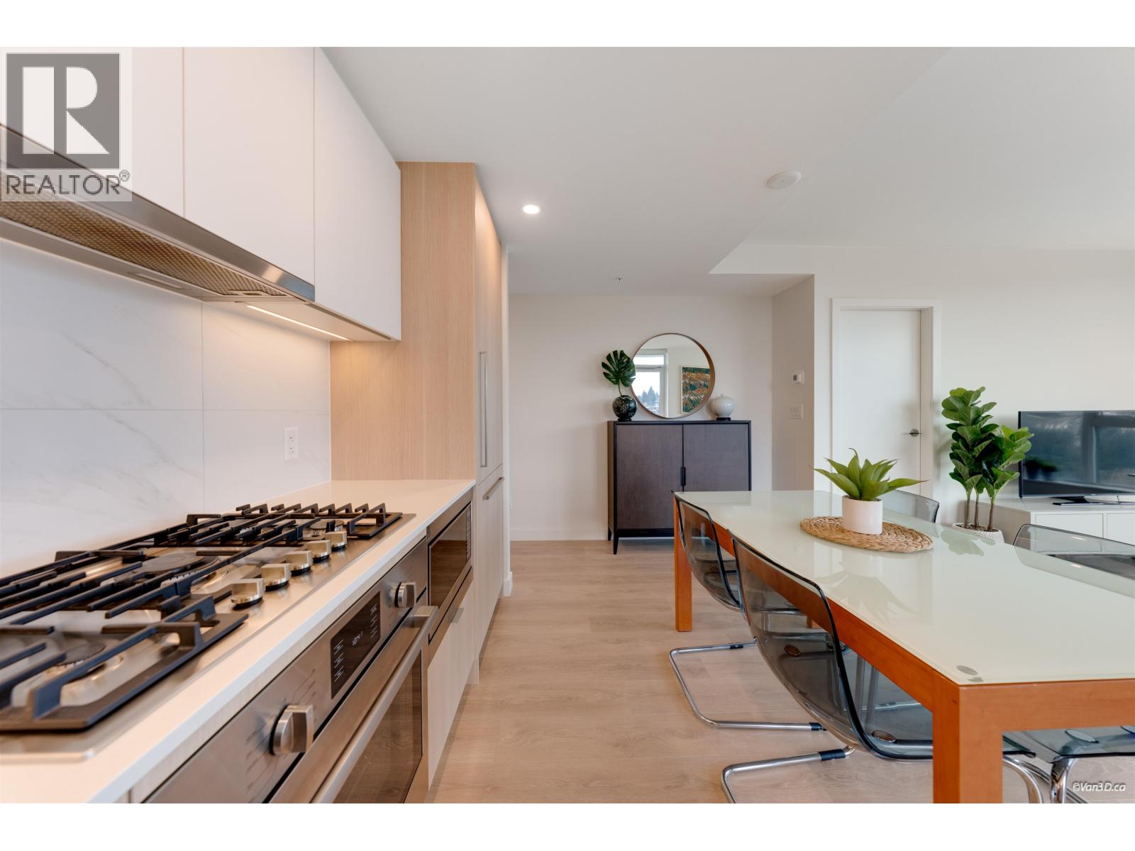 1302 318 Alderson Avenue, Coquitlam, British Columbia  V3K 0J1 - Photo 11 - R3086610