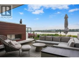 TH210 210 SALTER STREET, New Westminster, British Columbia