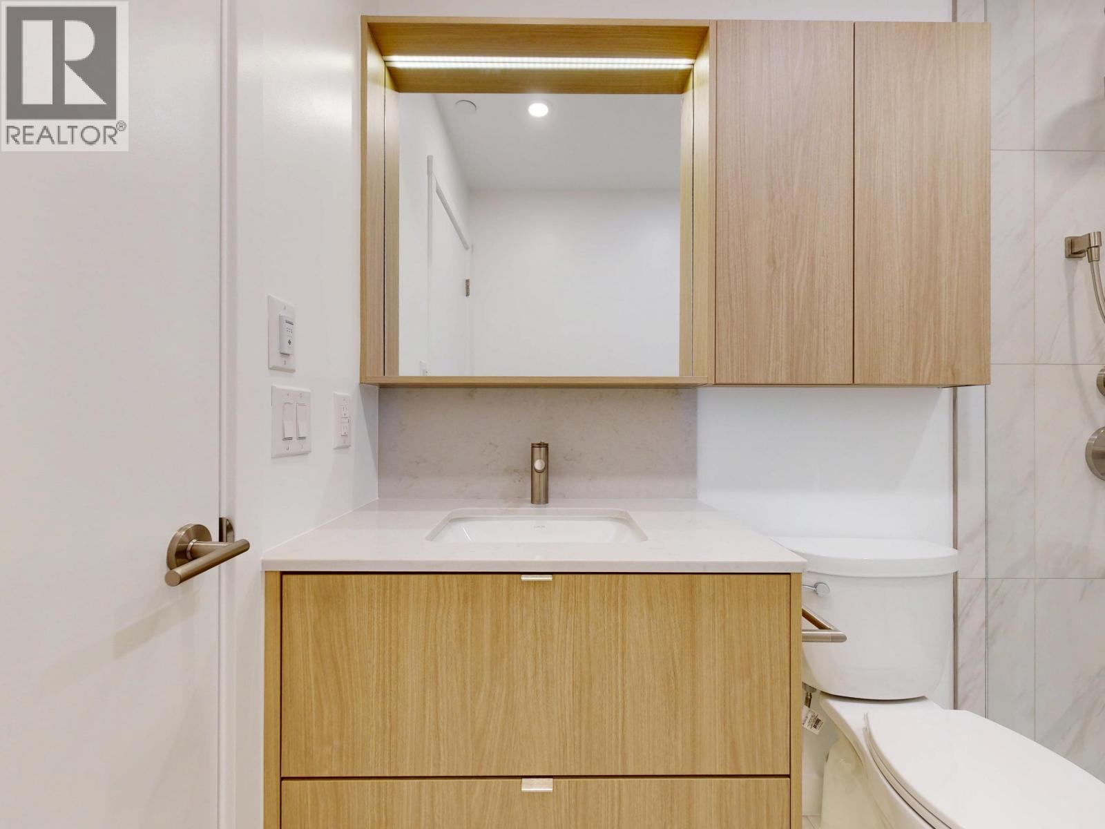 902 626 Claremont Street, Coquitlam, British Columbia  V3J 3T4 - Photo 16 - R3086627