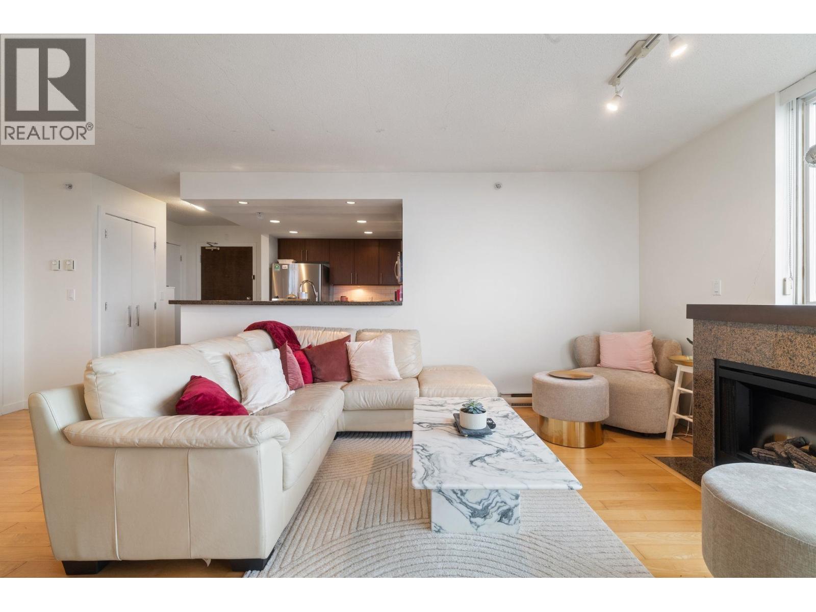 1702 125 Milross Avenue, Vancouver, British Columbia  V6A 0A1 - Photo 8 - R3086628