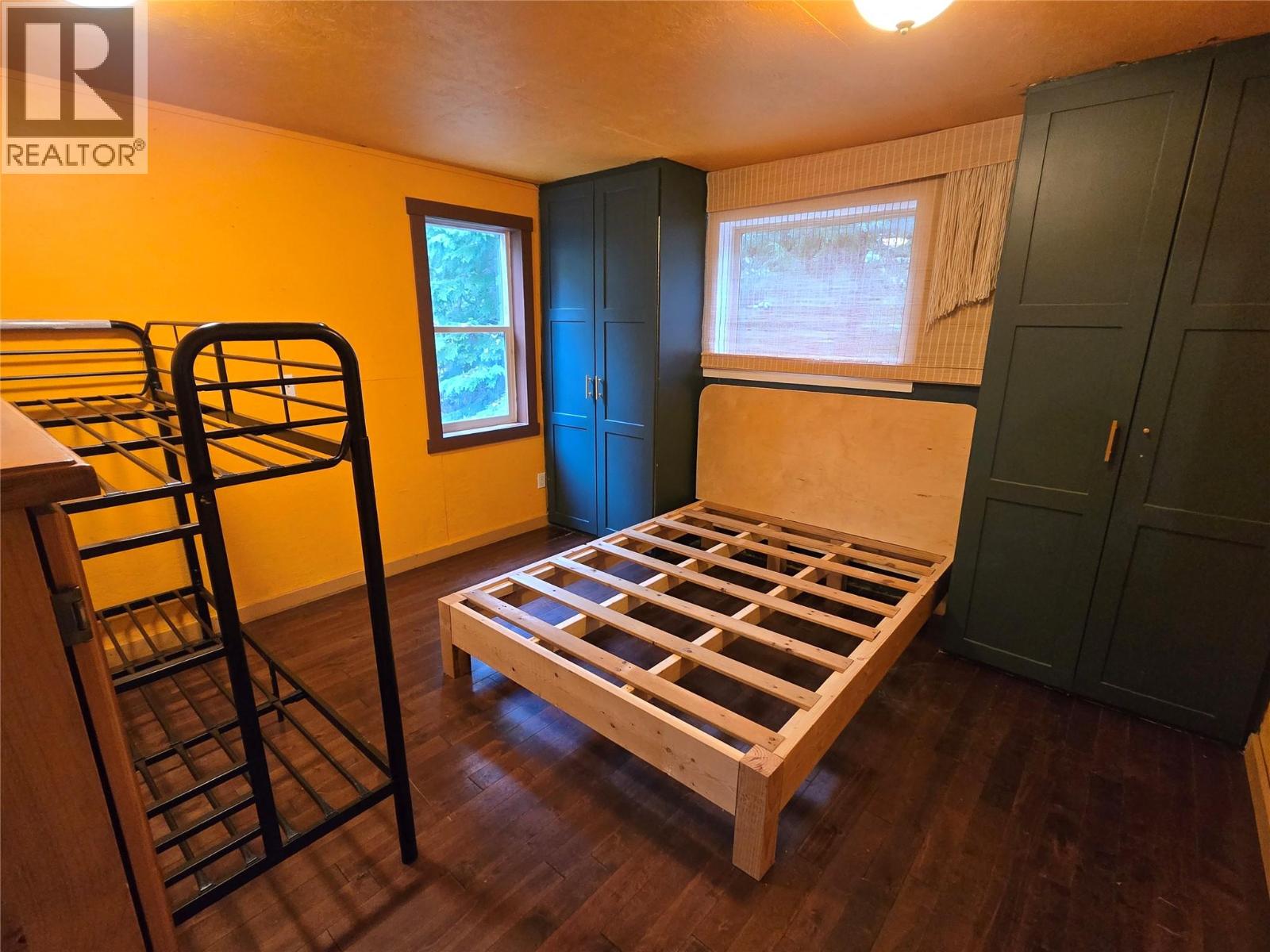 6654 Zeeben Road, Ymir, British Columbia  V0G 2K0 - Photo 12 - 10374799