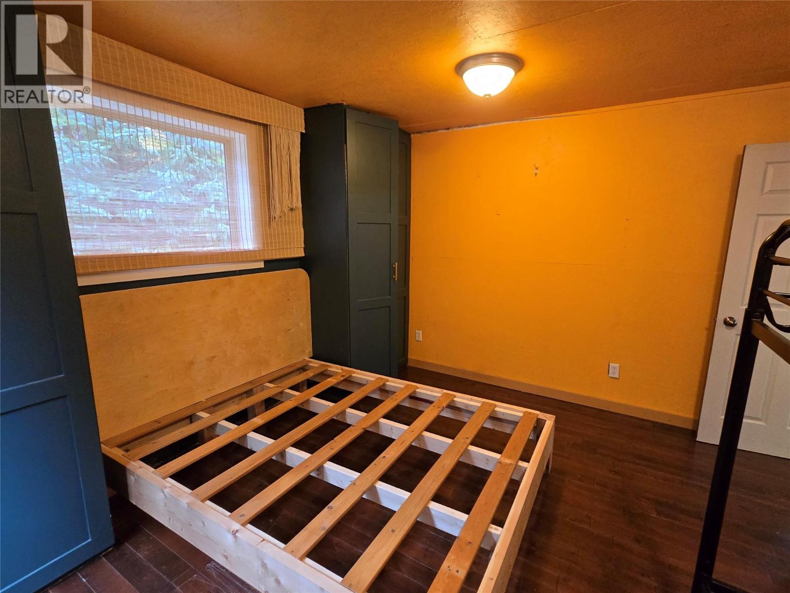 6654 Zeeben Road, Ymir, British Columbia  V0G 2K0 - Photo 13 - 10374799