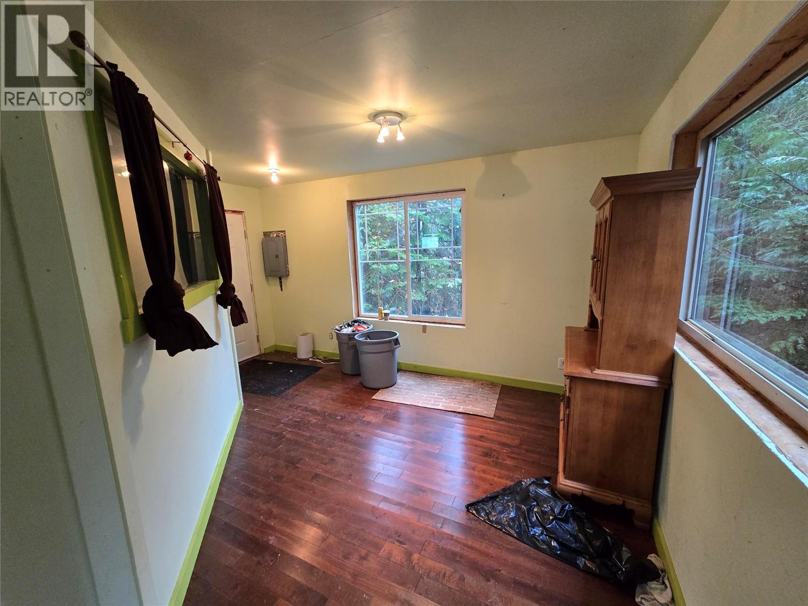 6654 Zeeben Road, Ymir, British Columbia  V0G 2K0 - Photo 22 - 10374799