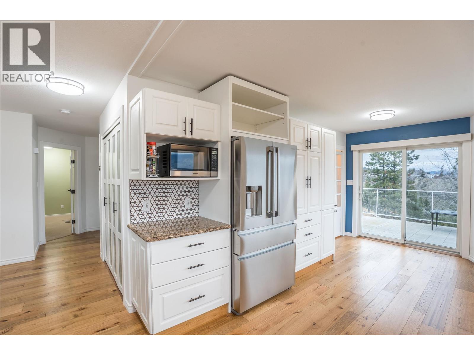 6318 Faircrest Street, Summerland, British Columbia  V0H 1Z4 - Photo 6 - 10374498