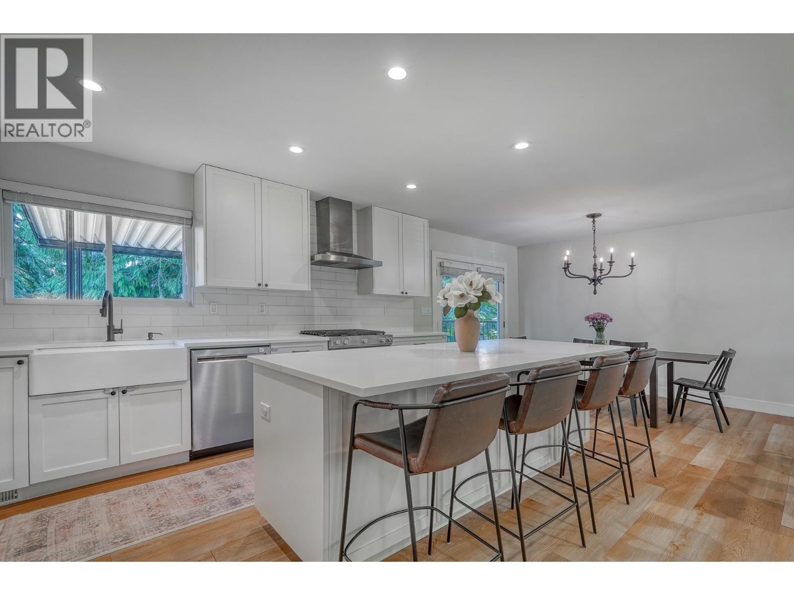 3848 Clematis Crescent, Port Coquitlam, British Columbia  V3B 4B1 - Photo 11 - R3086624