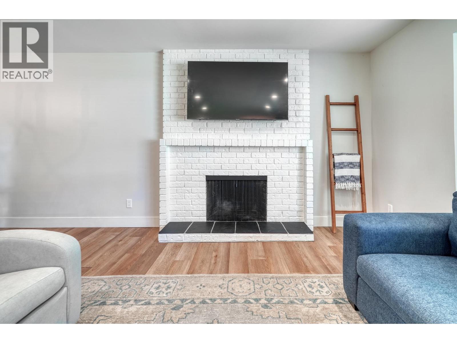 3848 Clematis Crescent, Port Coquitlam, British Columbia  V3B 4B1 - Photo 9 - R3086624