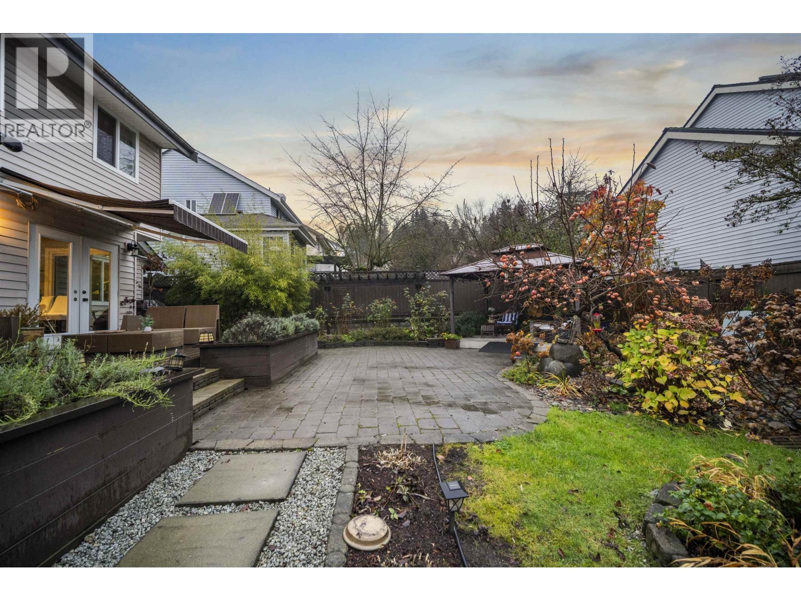 287 Santiago Street, Coquitlam, British Columbia  V3K 6R3 - Photo 34 - R3086634