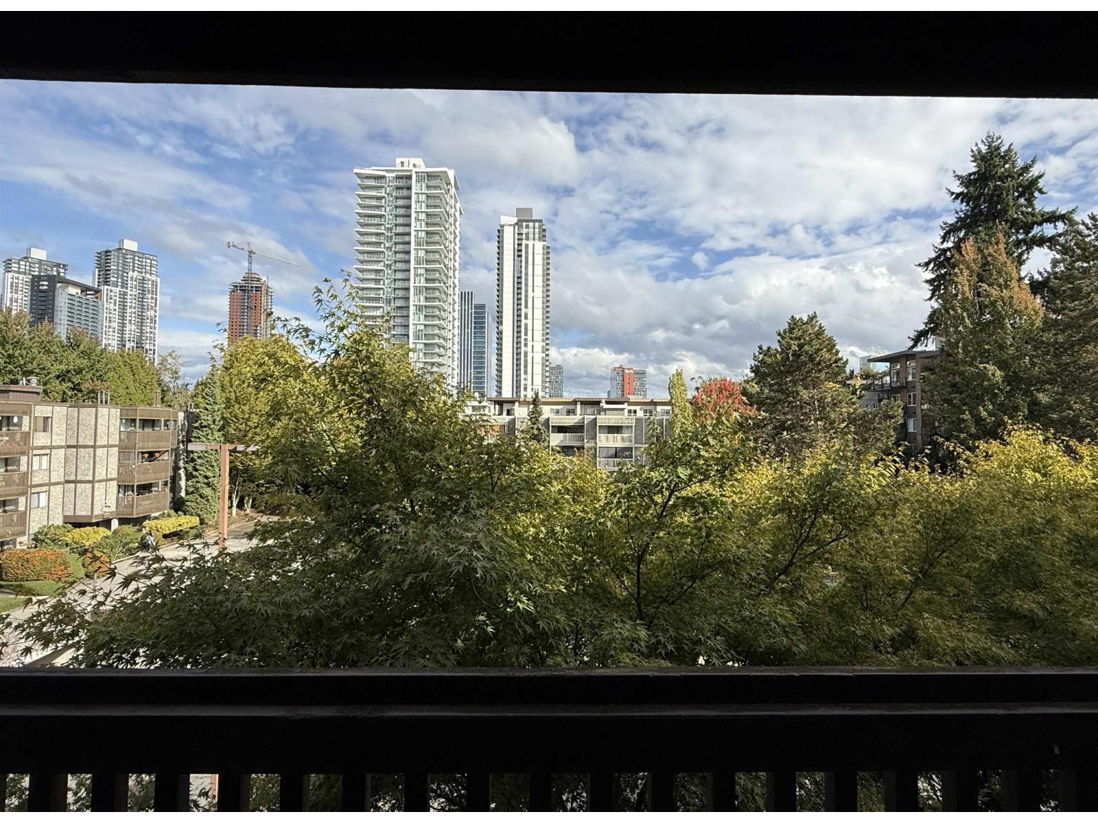 411 13501 96 Avenue, Surrey, British Columbia  V3V 7L9 - Photo 1 - R3086600