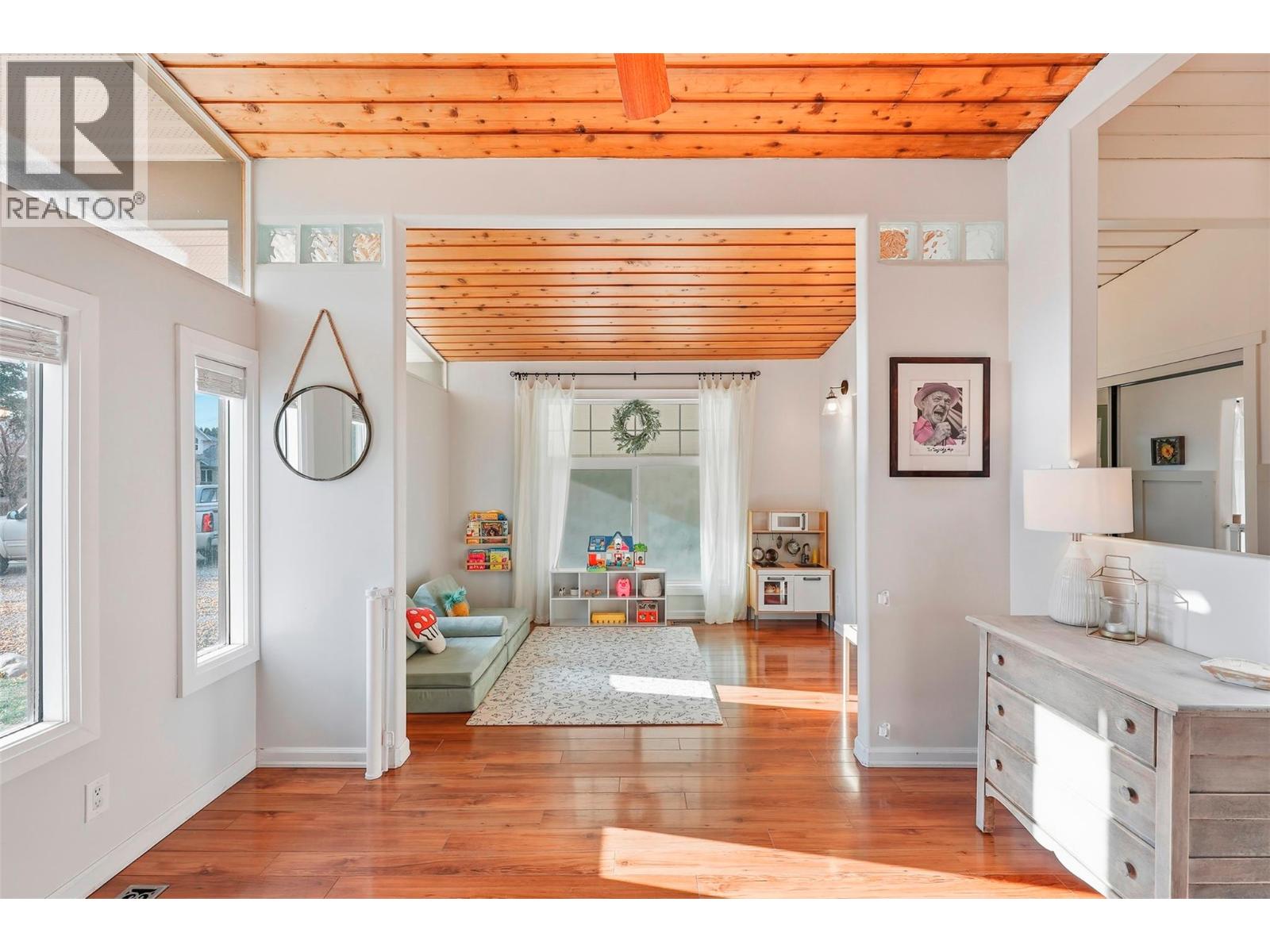 2520 Glenview Avenue, Kamloops, British Columbia  V2B 1P2 - Photo 18 - 10373647