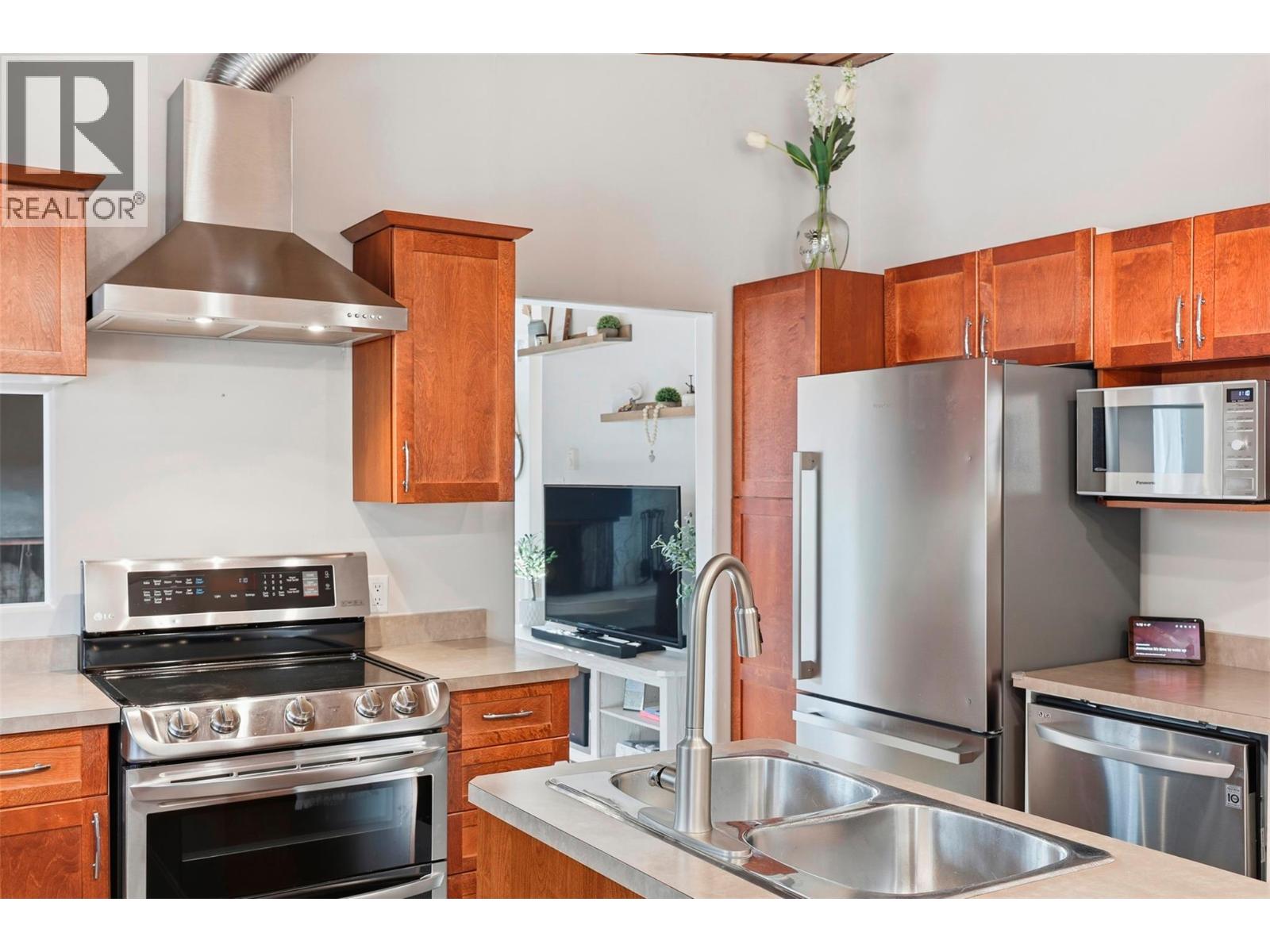 2520 Glenview Avenue, Kamloops, British Columbia  V2B 1P2 - Photo 11 - 10373647