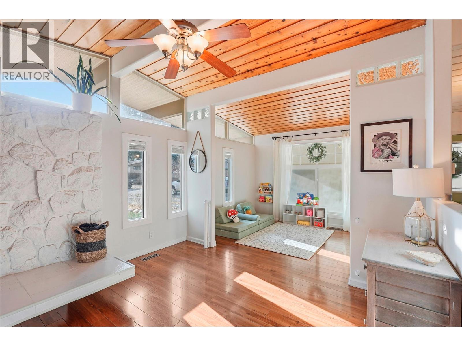 2520 Glenview Avenue, Kamloops, British Columbia  V2B 1P2 - Photo 17 - 10373647