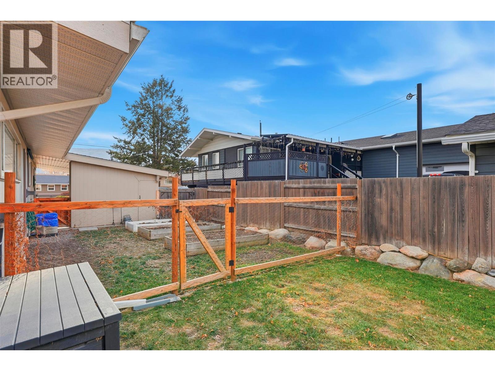 2520 Glenview Avenue, Kamloops, British Columbia  V2B 1P2 - Photo 50 - 10373647