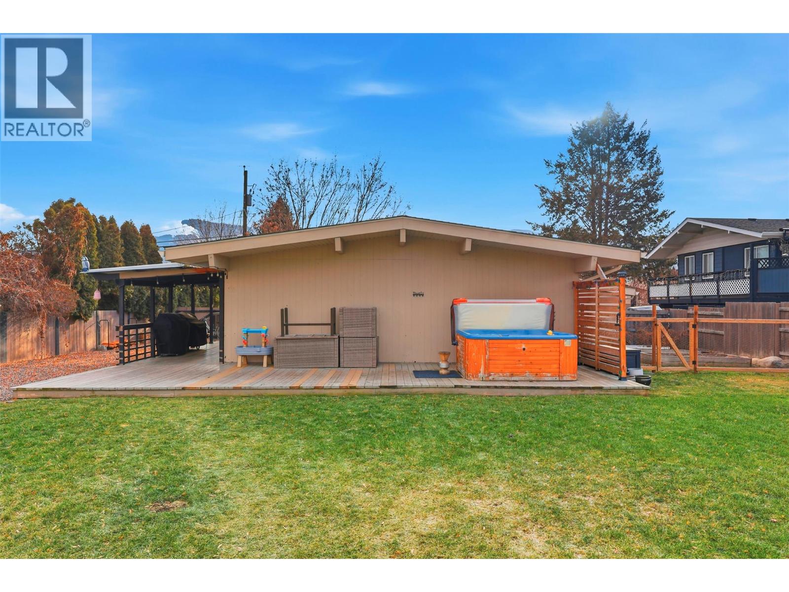 2520 Glenview Avenue, Kamloops, British Columbia  V2B 1P2 - Photo 45 - 10373647