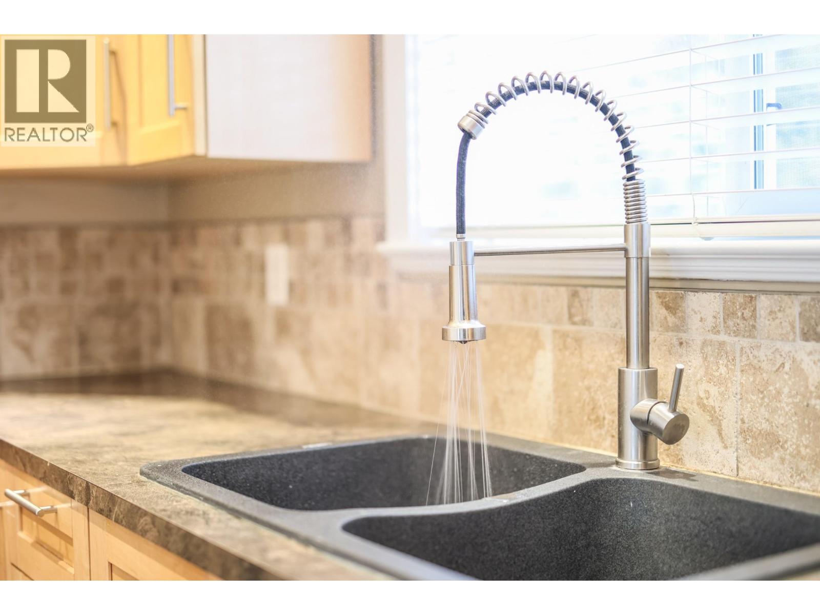 3 Cactus Crescent Unit# 3, Osoyoos, British Columbia  V0H 1V1 - Photo 10 - 10374553