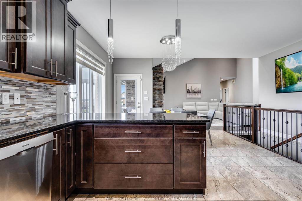 2125 Fox Run Road, Leamington, Ontario  N8H 3V7 - Photo 14 - 26002520