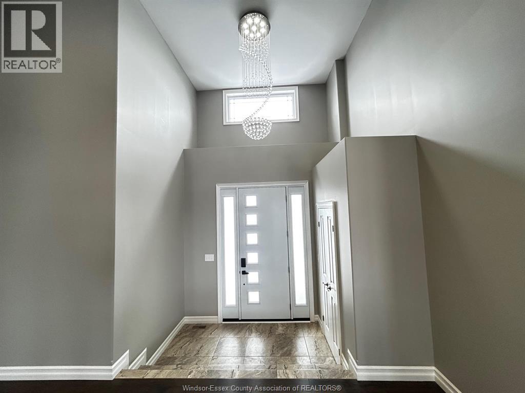 2125 Fox Run Road, Leamington, Ontario  N8H 3V7 - Photo 17 - 26002520