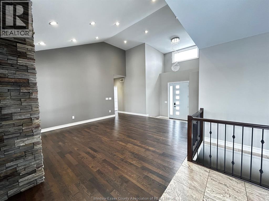 2125 Fox Run Road, Leamington, Ontario  N8H 3V7 - Photo 6 - 26002520