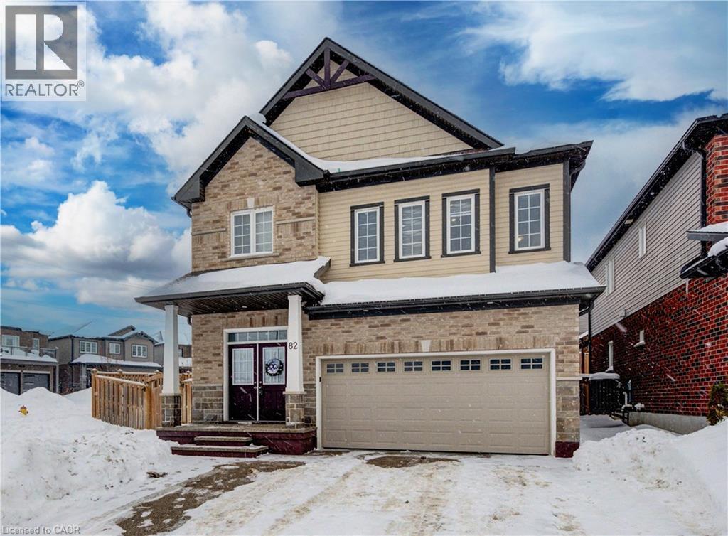 82 Castlebay Street, Kitchener, Ontario  N2R 1W6 - Photo 3 - 40802933