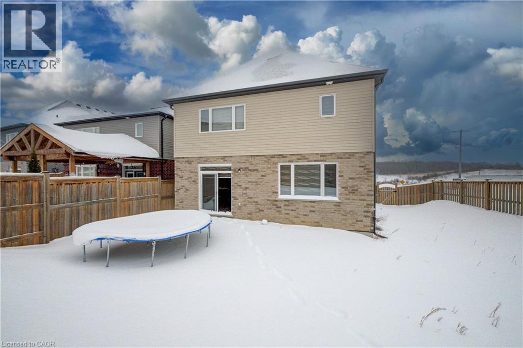 82 Castlebay Street, Kitchener, Ontario  N2R 1W6 - Photo 36 - 40802933