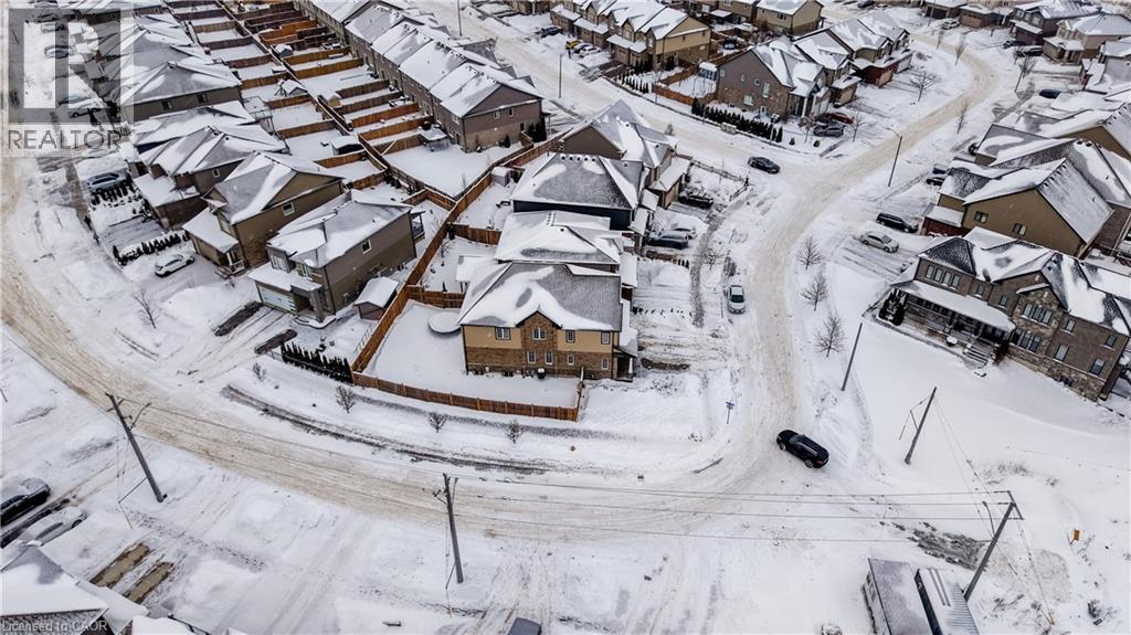 82 Castlebay Street, Kitchener, Ontario  N2R 1W6 - Photo 40 - 40802933