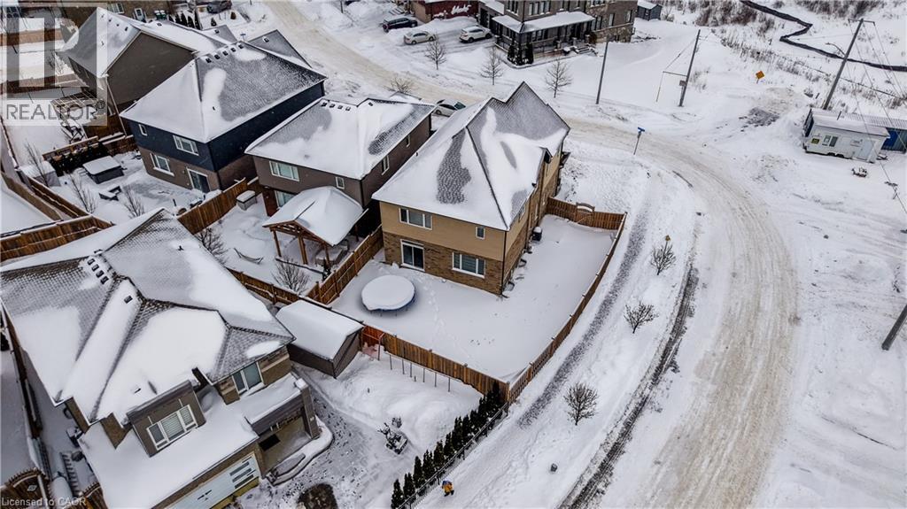 82 Castlebay Street, Kitchener, Ontario  N2R 1W6 - Photo 6 - 40802933