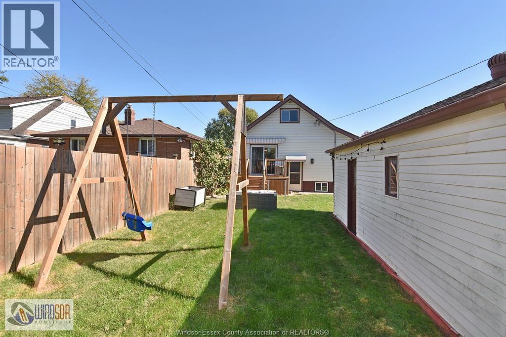 1359 Ellrose, Windsor, Ontario  N8Y 3X2 - Photo 5 - 26002604