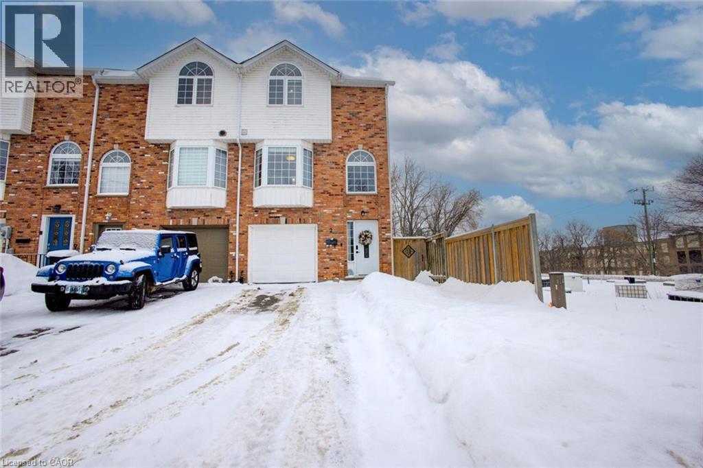 2 WINSTON Boulevard, Cambridge, Ontario