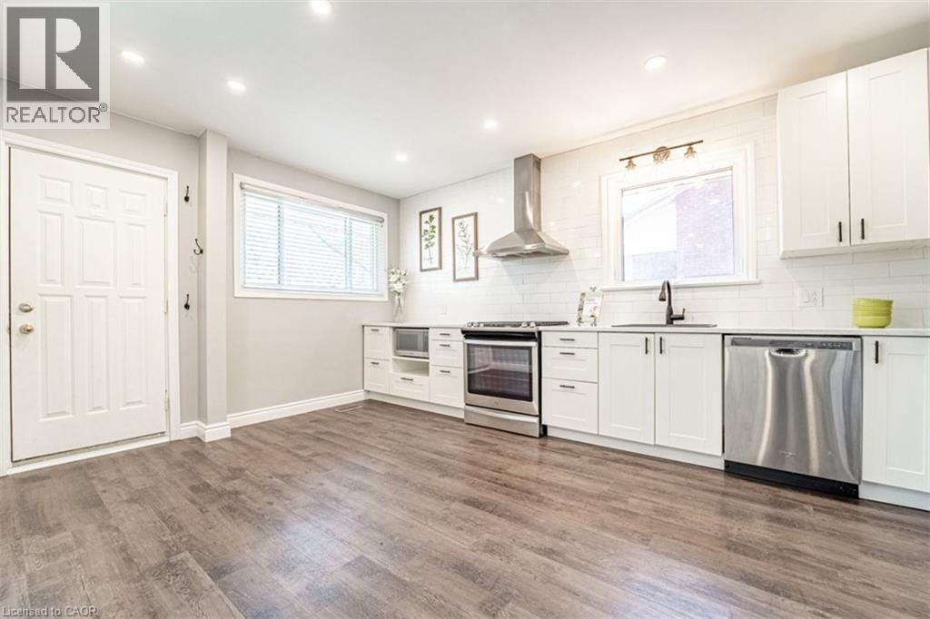 146 Welbourn Street, Hamilton, Ontario  L9A 3N4 - Photo 2 - 40802964