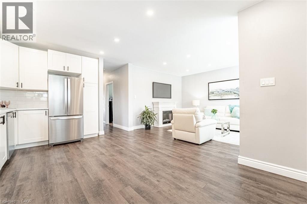 146 Welbourn Street, Hamilton, Ontario  L9A 3N4 - Photo 5 - 40802964