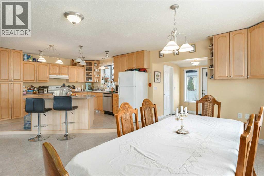 320077 Range Road 240, Rural Kneehill County, Alberta  T0M 2A0 - Photo 8 - A2279024