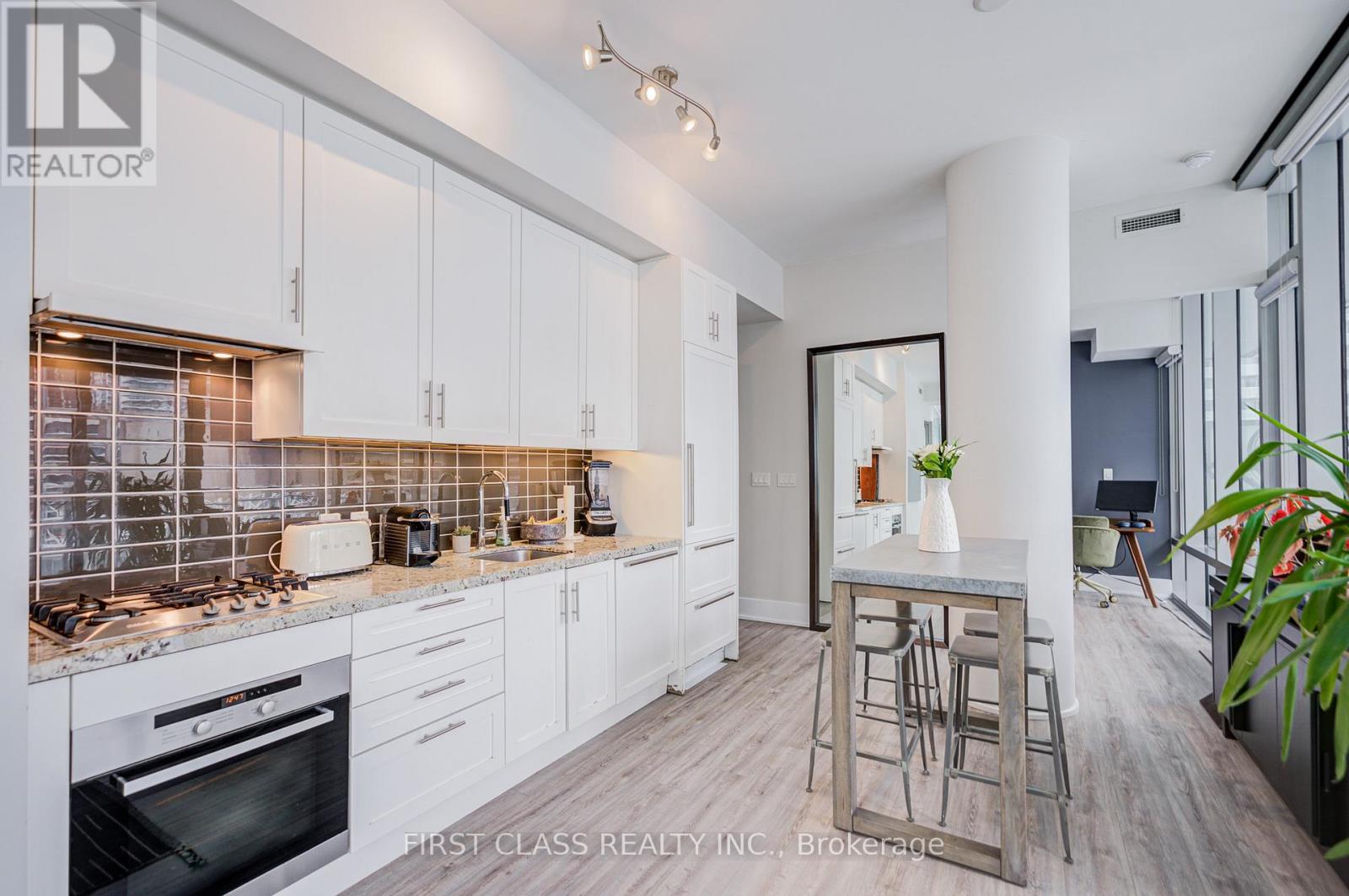 402 - 39 Queens Quay E, Toronto, Ontario  M5E 0A5 - Photo 21 - C12758484