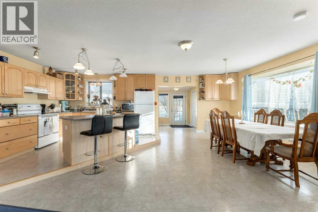 320077 Range Road 240, Rural Kneehill County, Alberta  T0M 2A0 - Photo 16 - A2279024