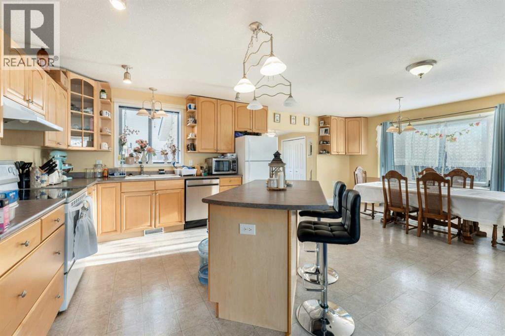 320077 Range Road 240, Rural Kneehill County, Alberta  T0M 2A0 - Photo 11 - A2279024