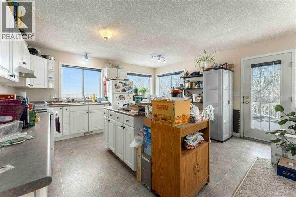 320077 Range Road 240, Rural Kneehill County, Alberta  T0M 2A0 - Photo 34 - A2279024