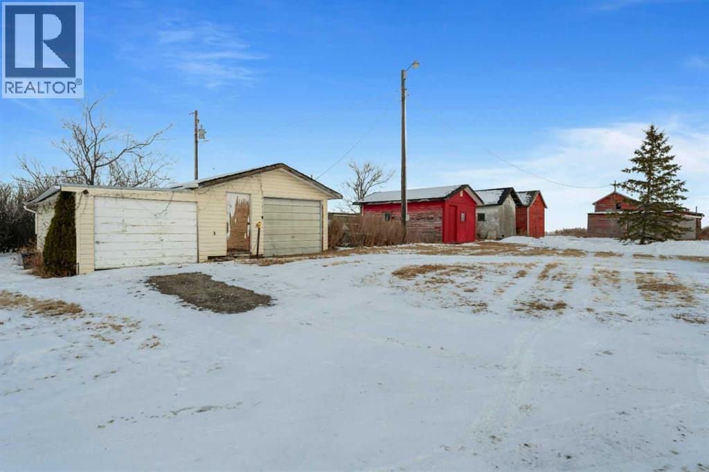 320077 Range Road 240, Rural Kneehill County, Alberta  T0M 2A0 - Photo 32 - A2279024